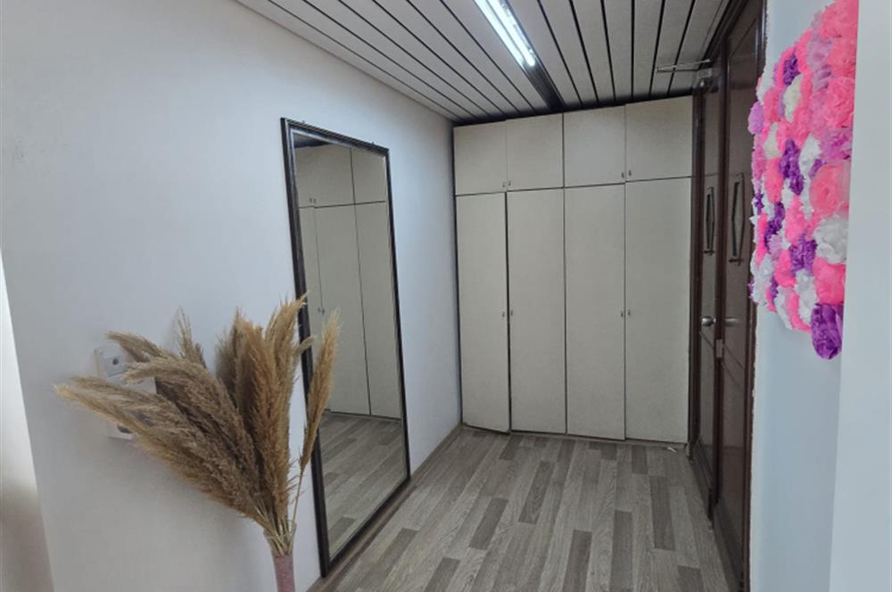 BEYOĞLU CUMHURİYET CADDESİNDE 5+1 KİRALIK İŞ YERİ