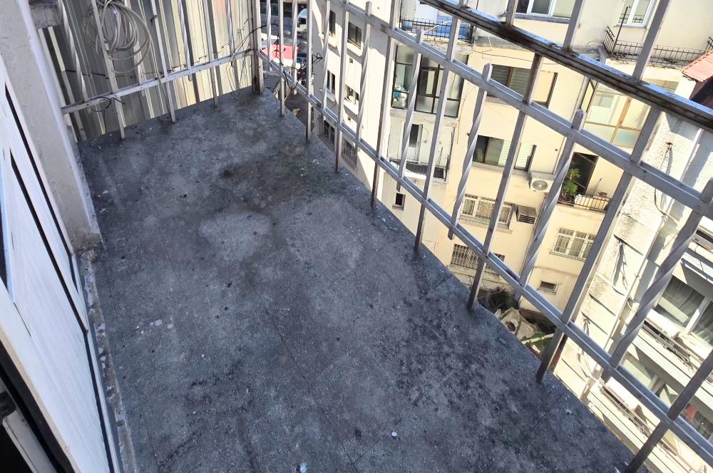 BEYOĞLU CUMHURİYET CADDESİNDE 5+1 KİRALIK İŞ YERİ