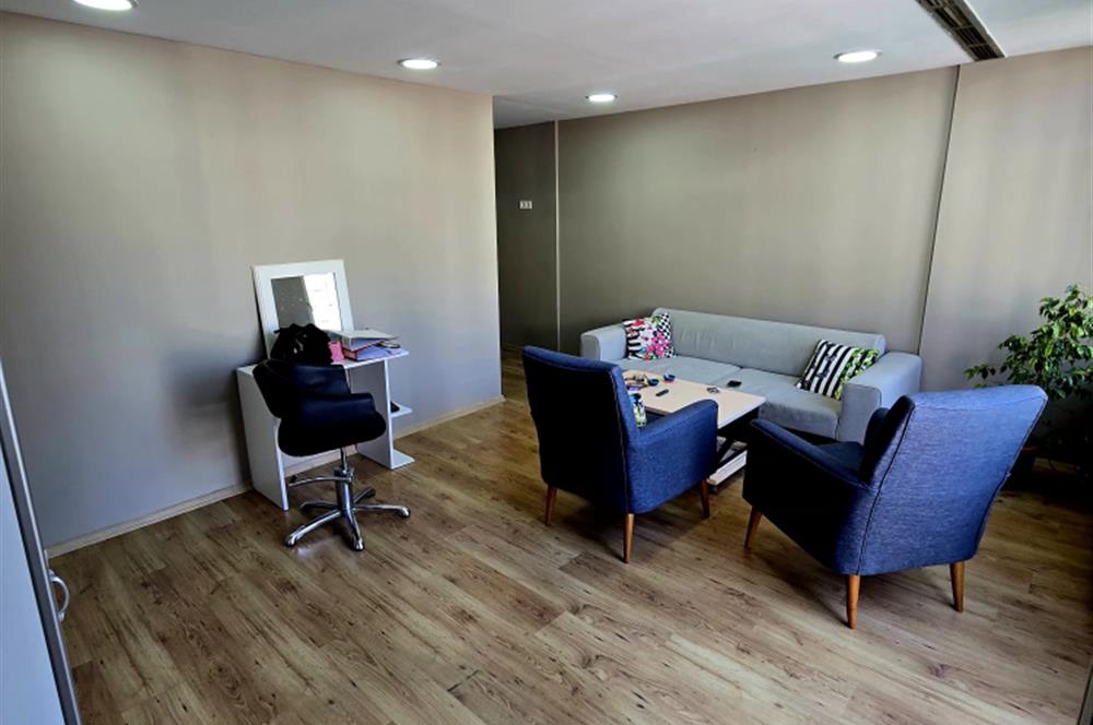 BEYOĞLU CUMHURİYET CADDESİNDE 5+1 KİRALIK İŞ YERİ