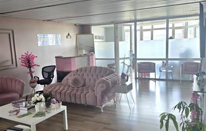 BEYOĞLU CUMHURİYET CADDESİNDE 5+1 KİRALIK İŞ YERİ