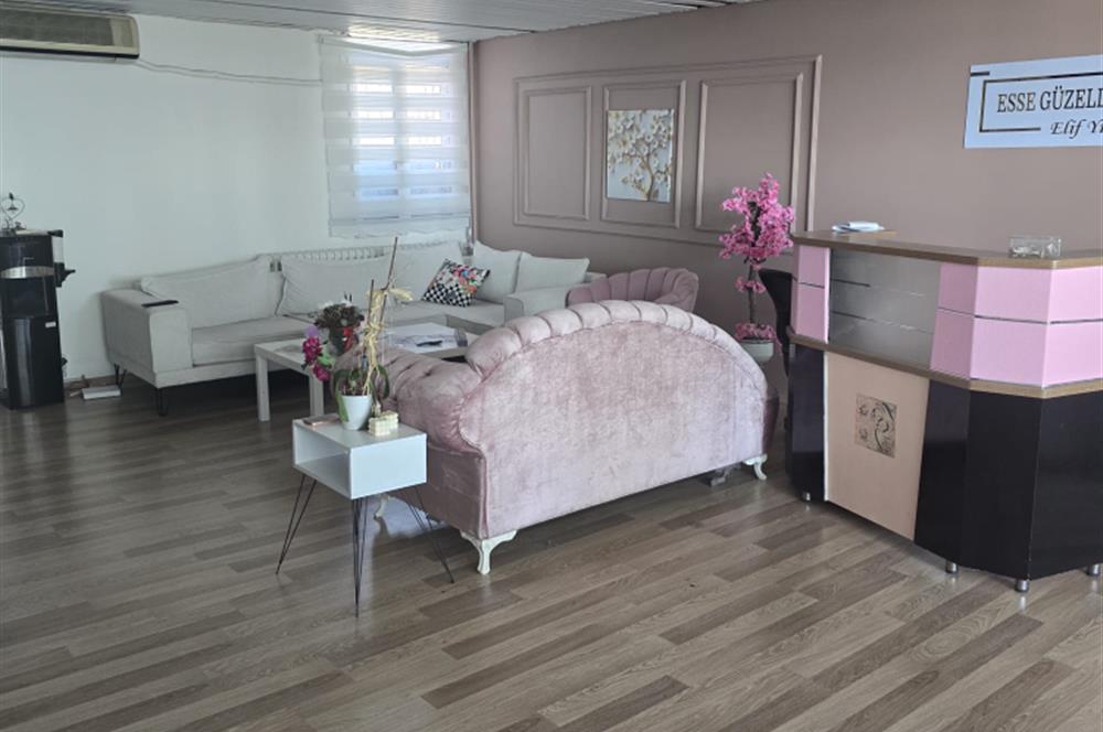 BEYOĞLU CUMHURİYET CADDESİNDE 5+1 KİRALIK İŞ YERİ