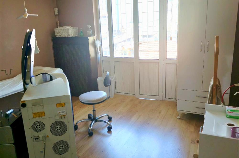 BEYOĞLU CUMHURİYET CADDESİNDE 5+1 KİRALIK İŞ YERİ