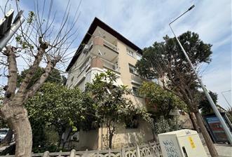 Karşıyaka Bahçelievler'de Cadde Üzeri 3+1 Kiralık  Daire  - 2 - 33479