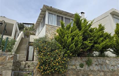 Bodrum Gümüşlükte Satılık 2+1 Havuzlu Dubleks Daire