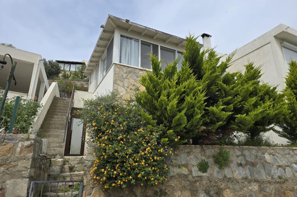 Bodrum Gümüşlükte Satılık 2+1 Havuzlu Dubleks Daire