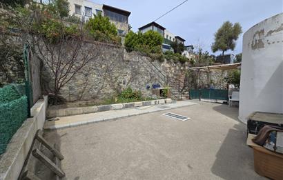 Bodrum Gümüşlükte Satılık 2+1 Havuzlu Dubleks Daire