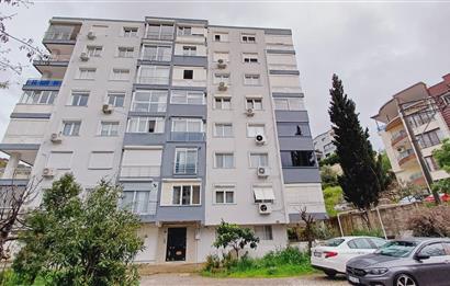 Deniz Manzarası ve Balkon Keyfi Sunan Ferah 2+1 Satılık Daire