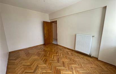 DİKMEN CADDESİ ÜZERİNDE 3,5+1 DAİRE