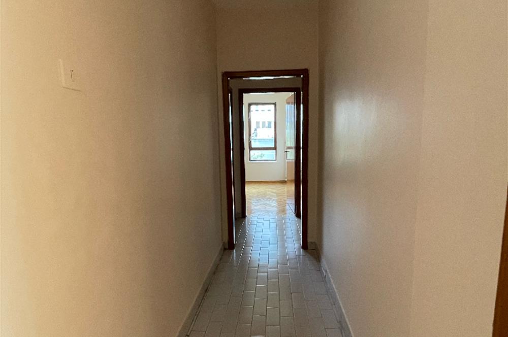 DİKMEN CADDESİ ÜZERİNDE 3,5+1 DAİRE