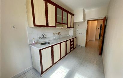 DİKMEN CADDESİ ÜZERİNDE 3,5+1 DAİRE