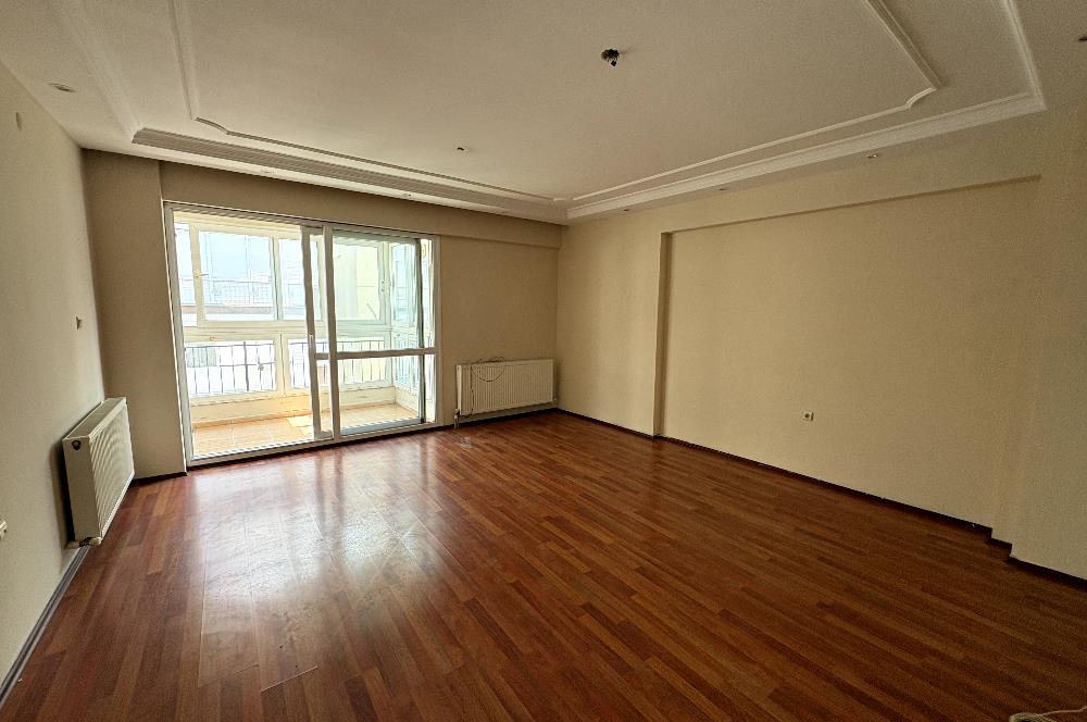 Karşıyaka Şemiklerde Anadolu cad-İZBAN yakını 3+1 Kiralık Daire 