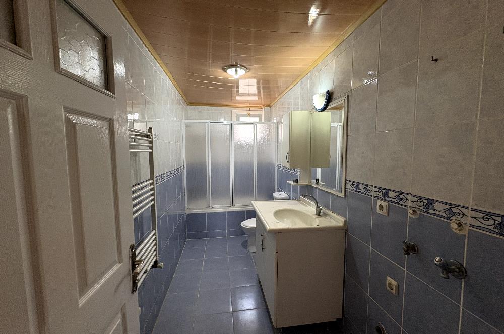 Karşıyaka Şemiklerde Anadolu cad-İZBAN yakını 3+1 Kiralık Daire 