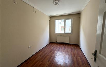 Karşıyaka Şemiklerde Anadolu cad-İZBAN yakını 3+1 Kiralık Daire 