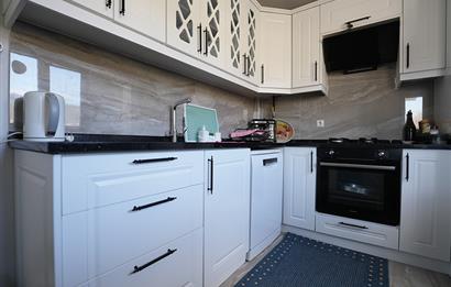 C21 Cius; Muhteşem Lokasyon 3+1 Önü Açık Ferah Daire