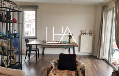 C21'DEN DOĞA TERAS SİTESİ'NDE ÖNÜ AÇIK FERAH KİRALIK 2+1 DAİRE