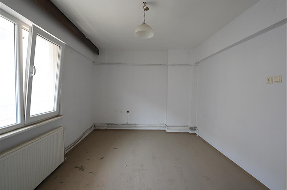 C21 Cius; Orhangazi Caddesi 2+1 Geniş Satılık Daire