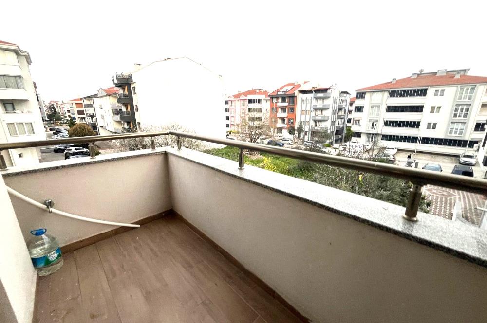 C21 Bal’dan Savaştepe Cad. Eşyalı 1+1 Kiralık Daire