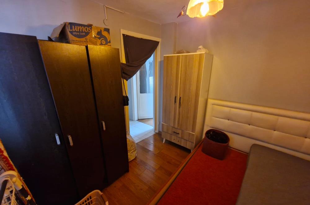 Beyoğlu 'nda sessiz ve huzurlu sokakta,ulaşıma yakın 2+1 Satılık