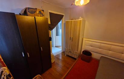 Beyoğlu 'nda sessiz ve huzurlu sokakta,ulaşıma yakın 2+1 Satılık