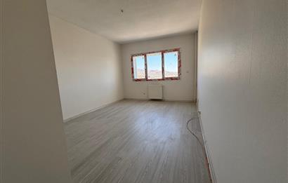 Mavişehir Pamukkale Bloklarında Kiralık Tadilatlı 3+1 Daire