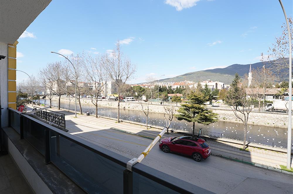 C21 Cius; Muhteşem Lokasyon 3+1 Önü Açık Ferah Daire