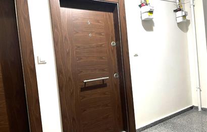 C21 Bal’dan Savaştepe Cad. Eşyalı 1+1 Kiralık Daire