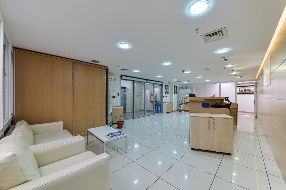 KOZYATAĞI METRONUN YANINDA E 5 CEPHELİ TAM KAT KİRALIK OFİS