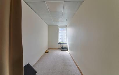 KOZYATAĞI METRONUN YANINDA E 5 CEPHELİ TAM KAT KİRALIK OFİS