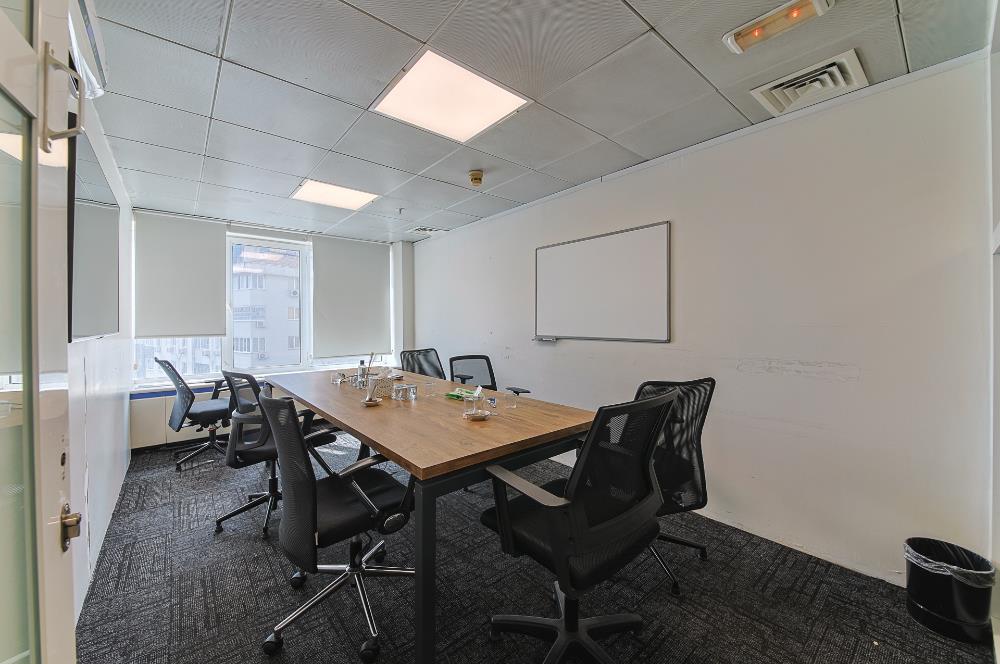 KOZYATAĞI METRONUN YANINDA E 5 CEPHELİ TAM KAT KİRALIK OFİS