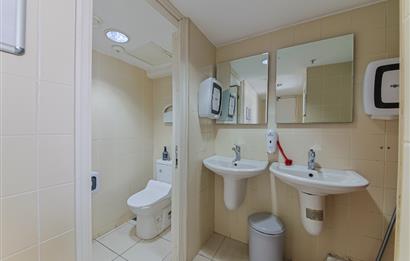 KOZYATAĞI METRONUN YANINDA E 5 CEPHELİ TAM KAT KİRALIK OFİS