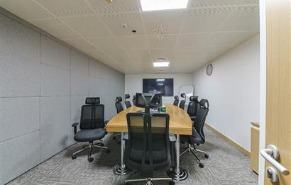 KOZYATAĞI METRONUN YANINDA E 5 CEPHELİ TAM KAT KİRALIK OFİS