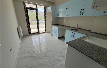 M21 TEAM'den HALİÇ PARK SİTESİ SIFIR 3+1 DAİRE