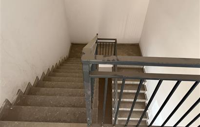 KİRALIK | FİNANS MERKEZİNİN KARŞISINDA, ÜST KATLI DÜKKAN