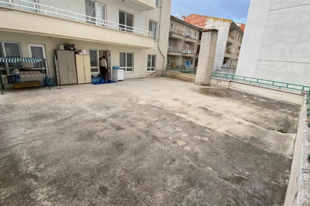 CADDE ÜZERİ 2+1 SAATILIK FIRSAT DAİRE
