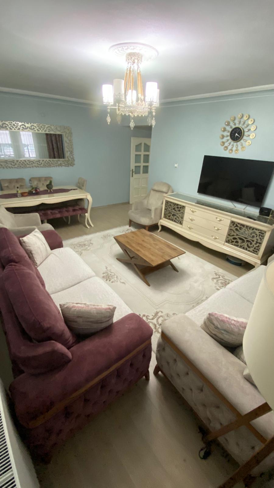 CADDE ÜZERİ 2+1 SAATILIK FIRSAT DAİRE
