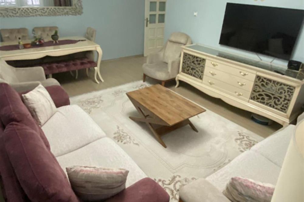 CADDE ÜZERİ 2+1 SAATILIK FIRSAT DAİRE