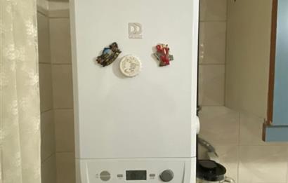 CADDE ÜZERİ 2+1 SAATILIK FIRSAT DAİRE