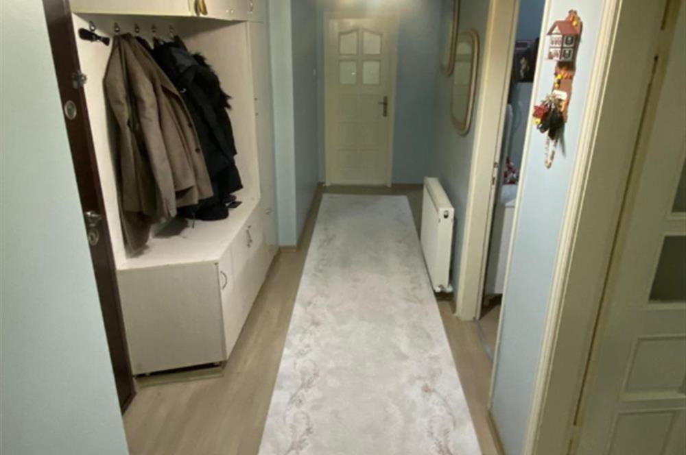 CADDE ÜZERİ 2+1 SAATILIK FIRSAT DAİRE