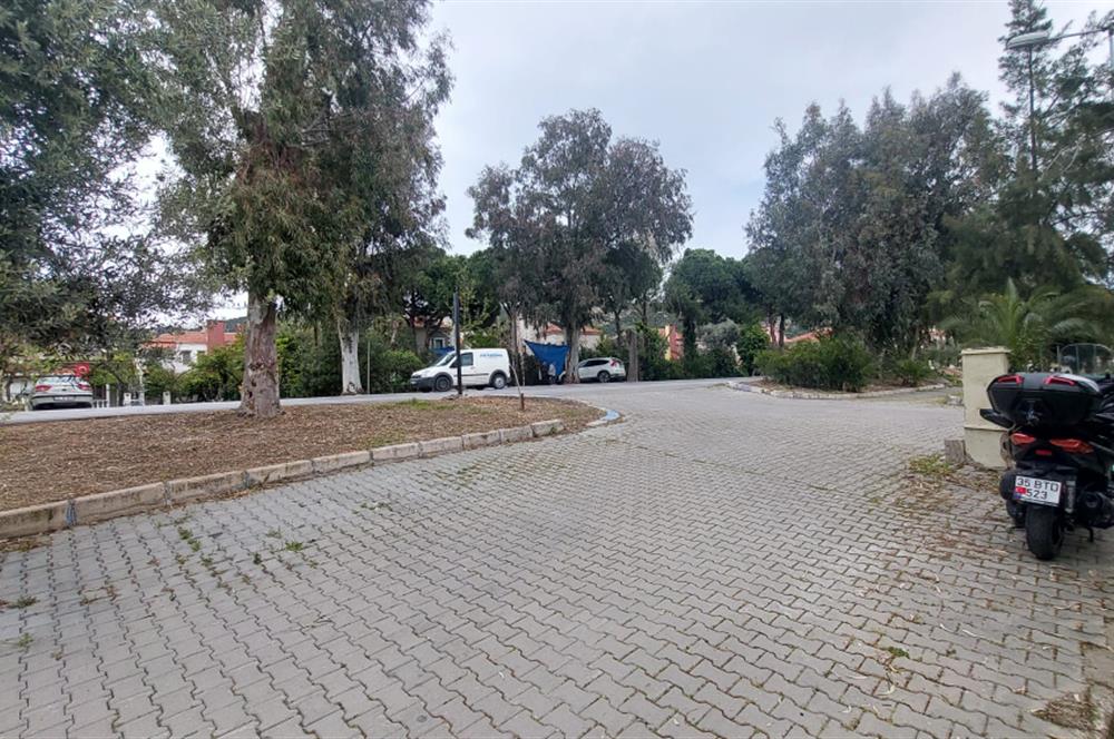 Foça İsmetpaşa Mah. Denize 150 m. 2+1 Bahçe Kat Satılık Daire