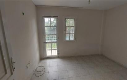 Foça İsmetpaşa Mah. Denize 150 m. 2+1 Bahçe Kat Satılık Daire