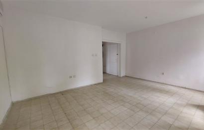 Foça İsmetpaşa Mah. Denize 150 m. 2+1 Bahçe Kat Satılık Daire