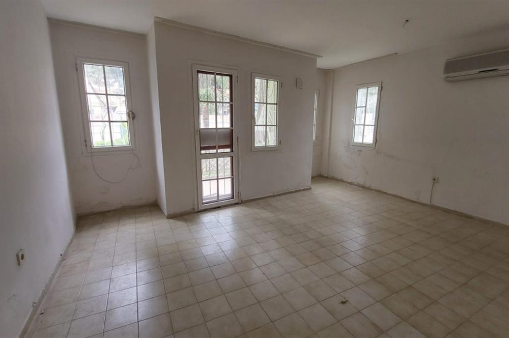 Foça İsmetpaşa Mah. Denize 150 m. 2+1 Bahçe Kat Satılık Daire