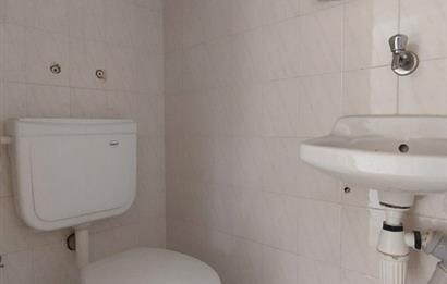 Foça İsmetpaşa Mah. Denize 150 m. 2+1 Bahçe Kat Satılık Daire