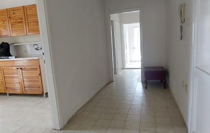 Foça İsmetpaşa Mah. Denize 150 m. 2+1 Bahçe Kat Satılık Daire