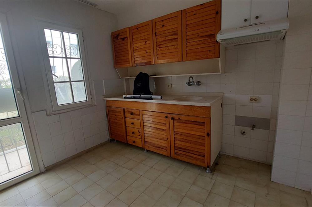 Foça İsmetpaşa Mah. Denize 150 m. 2+1 Bahçe Kat Satılık Daire