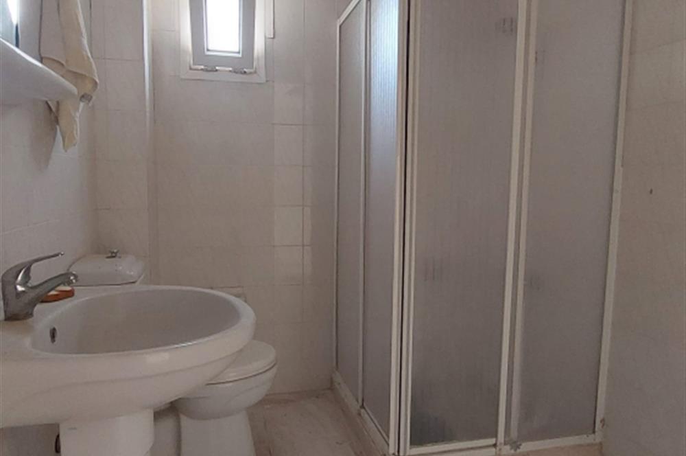 Foça İsmetpaşa Mah. Denize 150 m. 2+1 Bahçe Kat Satılık Daire