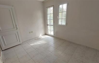 Foça İsmetpaşa Mah. Denize 150 m. 2+1 Bahçe Kat Satılık Daire