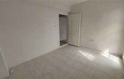 Foça İsmetpaşa Mah. Denize 150 m. 2+1 Bahçe Kat Satılık Daire