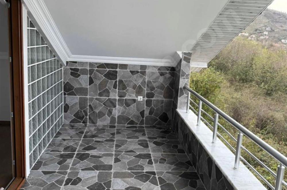 CENTURY 21'DEN PERŞEMBE MERSİN KÖYÜN'DE DENİZ MANZARALI SATILIK VİLLA