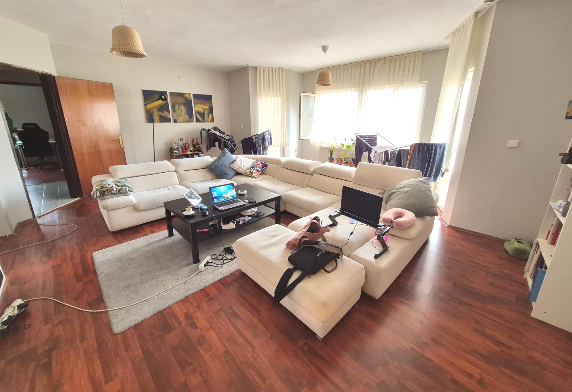 SARIYER YENİ UYUM'DA SİTE GİRİŞİNE YAKIN SATILIK 3+1 DAİRE